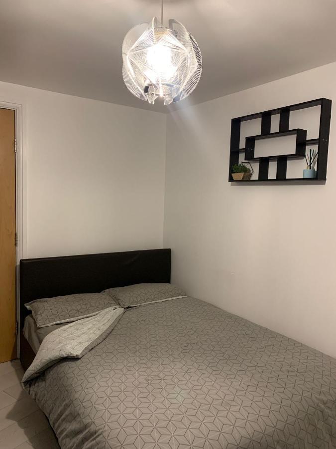 Room Near City Лондон Экстерьер фото
